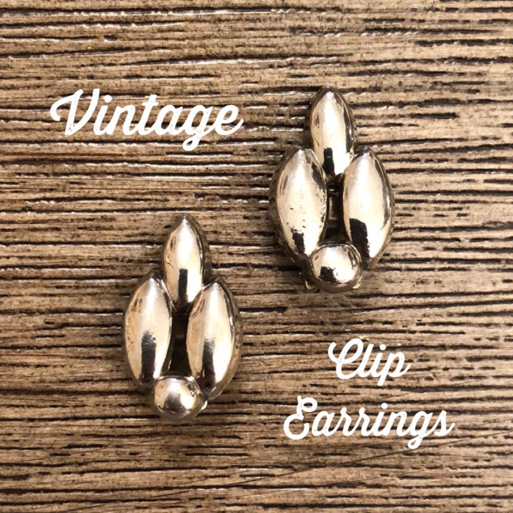Vintage Silvertone Clip Earrings Retro Mod Shape